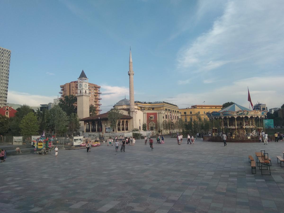 Ferienwohnung Tirana City Center Exterior foto